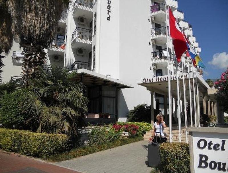 Boulevard Hotell